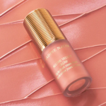 ⁦نادين نجيم بيوتي بلاشر كريمي ألور فيلفت غلو للشفاه والخدود⁩ - الصورة ⁦3⁩