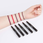 ⁦قلم تحديد شفاه اي ام سي مات ويذ شاربنر من انجلوت⁩ - الصورة ⁦5⁩