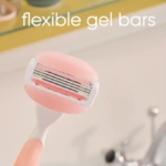 ⁦أداة حلاقة فينوس كمفورت جلايد سبا بريز من جيليت - 2 رأس إضافي⁩ - الصورة ⁦2⁩