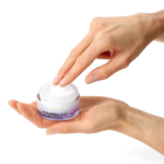 ⁦قناع كريمي ليلي هيالورون إكسبرت من لوريال باريس - 50مل⁩ - الصورة ⁦4⁩