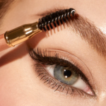 ⁦قلم تحديد الحواجب سكالبت اوتوماتيك من كيكو - 04⁩ - الصورة ⁦4⁩