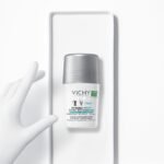 ⁦مزيل عرق انفنسبل تتش ريزست 72 ساعة رول ان من فيتشي - 50مل⁩ - الصورة ⁦3⁩