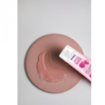 ⁦مقشر الأرز بالتوت من نيفيا - 75 مل⁩ - الصورة ⁦2⁩