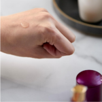 ⁦تاتشا سيروم تفتيح فيوليت سي⁩ - الصورة ⁦3⁩