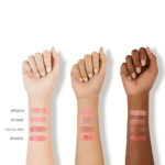 ⁦نارس بلاشر أحمر خدود سائل افترجلو⁩ - الصورة ⁦2⁩