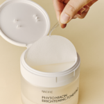 ⁦ناسیفیك مسحات تونر قطنیة فیتو نیاسین لتفتيح البشرة - 165مل⁩ - الصورة ⁦2⁩