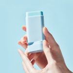 ⁦واقي من الشمس صن ستيك القطني بعامل حماية من الشمس 50+ (PA++++) من توكوبو⁩ - الصورة ⁦3⁩