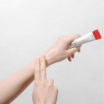 ⁦ناسيفيك كريم أوريجين الأحمر بحمض الساليسيليك - 20مل⁩ - الصورة ⁦2⁩