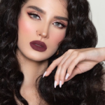 ⁦نوره بو عوض احمر شفاه روج سائل مقاوم للماء - كارميل⁩ - الصورة ⁦4⁩